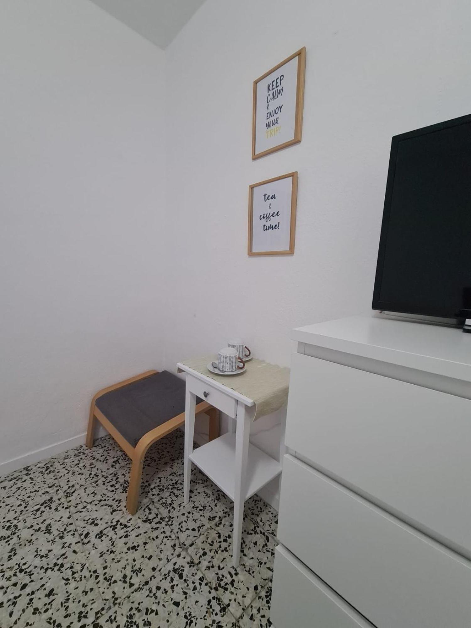 Eeb Private Room Habitacion Privada En Piso Compartido Ла Лагуна Екстериор снимка